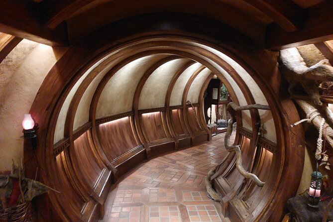Hobbiton Afternoon Tour in Luxury Minibus from Auckland - Booking details worth checking