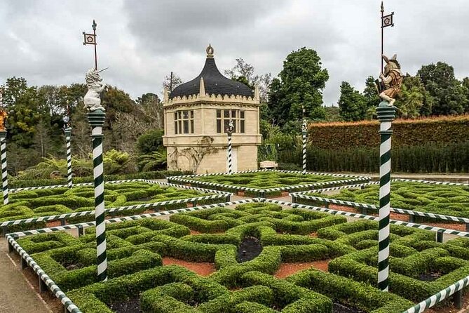Hobbiton Movie Set and Hamilton Gardens Small Group-from Auckland - Who will enjoy this day most?