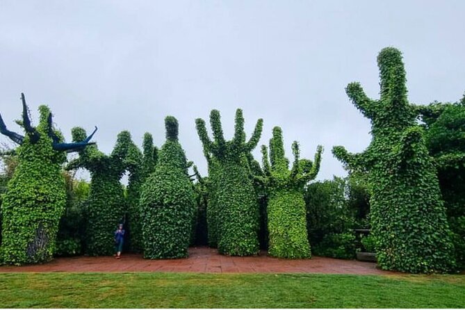 Hobbiton Movie Set and Hamilton Gardens Small Group-from Auckland - Practical details that affect your decision