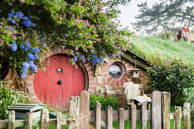 Hobbiton Movie Set Experience: Private Tour From Auckland - Is $588.92 per person good value?