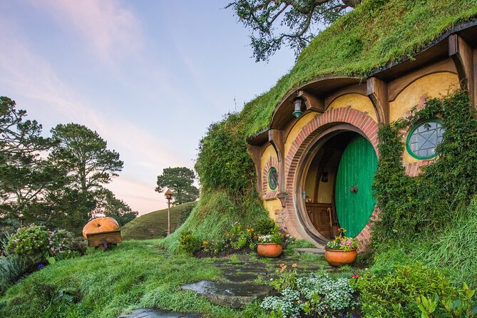 Hobbiton Movie Set Experience: Private Tour From Auckland - Walking into the Hobbiton set