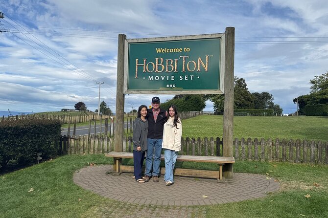 Hobbiton Movie Set Guided Tour small group from Auckland - Why the private ride can be worth the price
