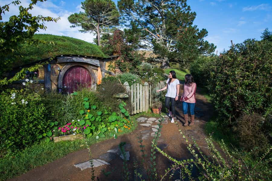 Hobbiton Movie Set & Rotorua Premium Day Tour from Auckland - Walking through the 12-acre movie set