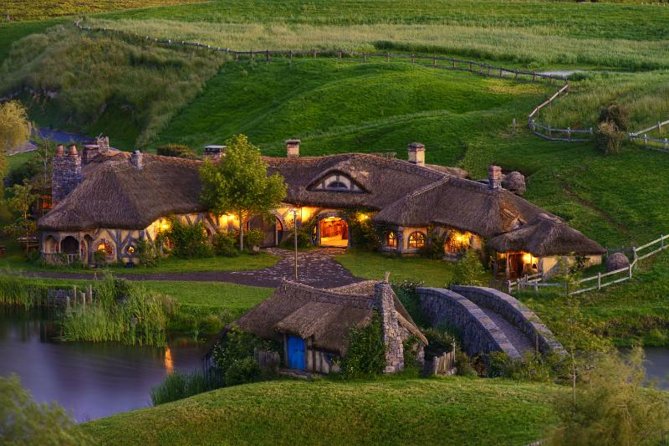 Hobbiton Movie Set Small Group Fully Guided Day Tour from Auckland - The Green Dragon Inn and the included drink