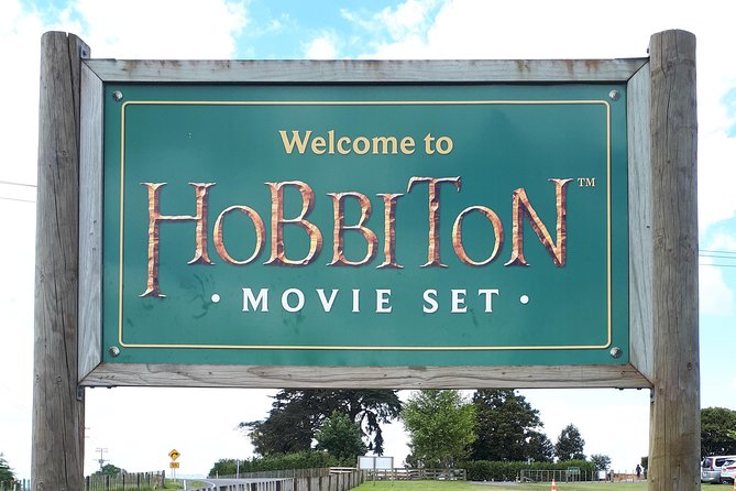 Hobbiton Transport & Tauranga Highlights Excursion from Tauranga - Arriving at the Hobbiton Movie Set