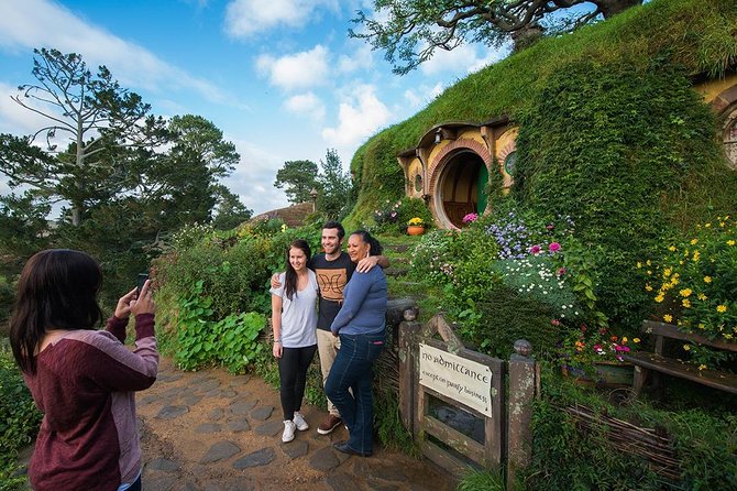 Hobbiton & Waitomo Caves Small-Group Tour W Lunch from Auckland - Hobbiton: more than a film set