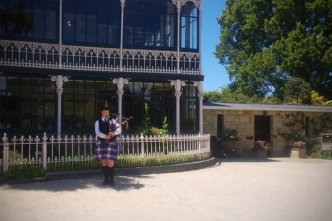 Iconic Shore Excursion: Iconic Larnach Castle Tour - Baldwin Street and the odd pleasure of a very steep road