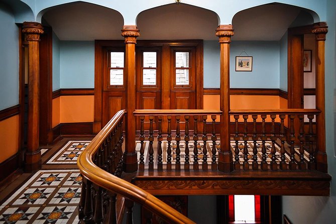 Iconic Shore Excursion: Iconic Larnach Castle Tour - University of Otago and the high road to the peninsula