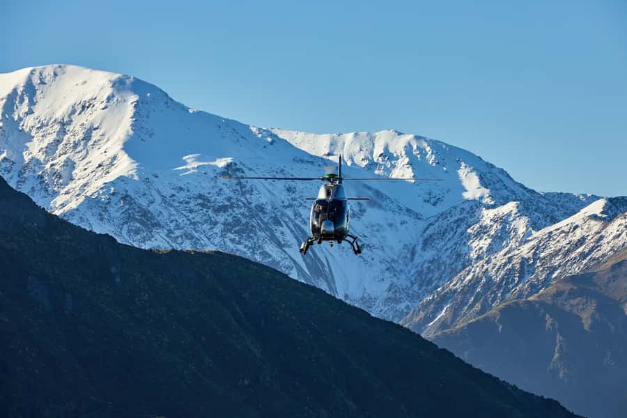 Kaikōura: 45-Minute Whale Watching Helicopter Tour - Why Kaikōura is made for a helicopter flight