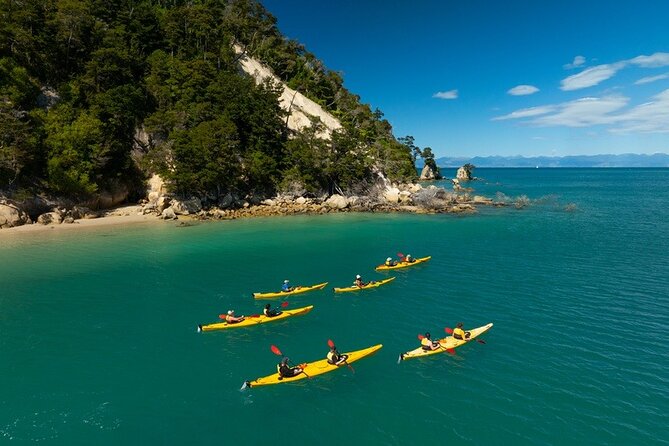 Kayak & Walk - Who will enjoy this day most?