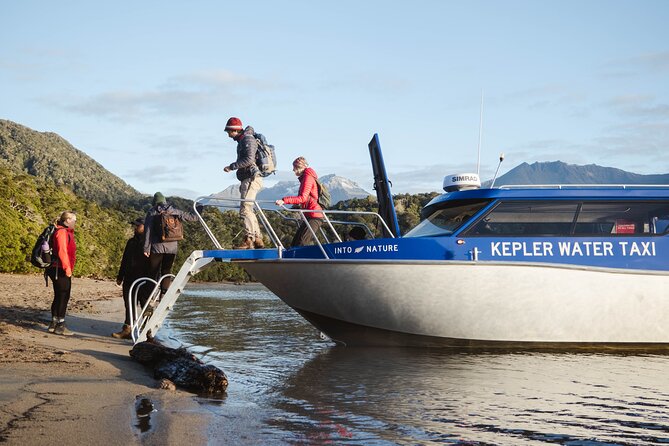 Kepler Track Water Taxi - Who should book the Kepler water taxi?