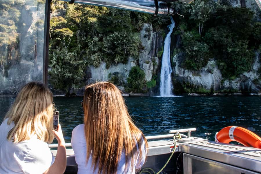 Kinloch: Lake Taupo Catamaran Cruise with Paddleboarding - Paddleboarding is a bonus, not the whole trip