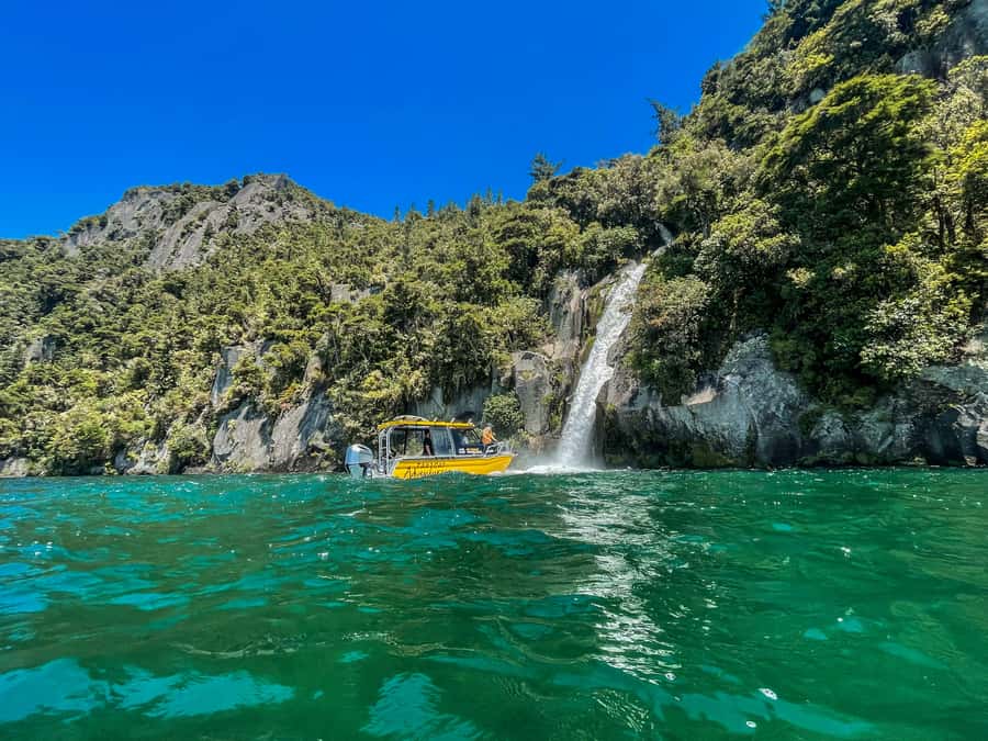 Kinloch: Lake Taupo Catamaran Cruise with Paddleboarding - Leaving Kinloch on a 210-minute catamaran cruise