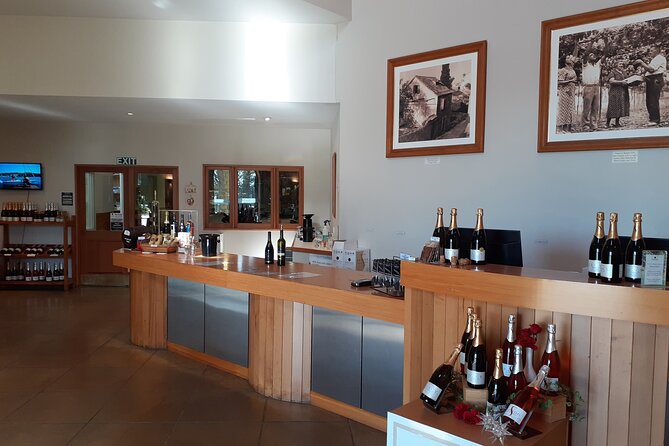 Kumeu Winery Boutique Tour with Gourmet Lunch from Auckland - What the $173.76 price really covers