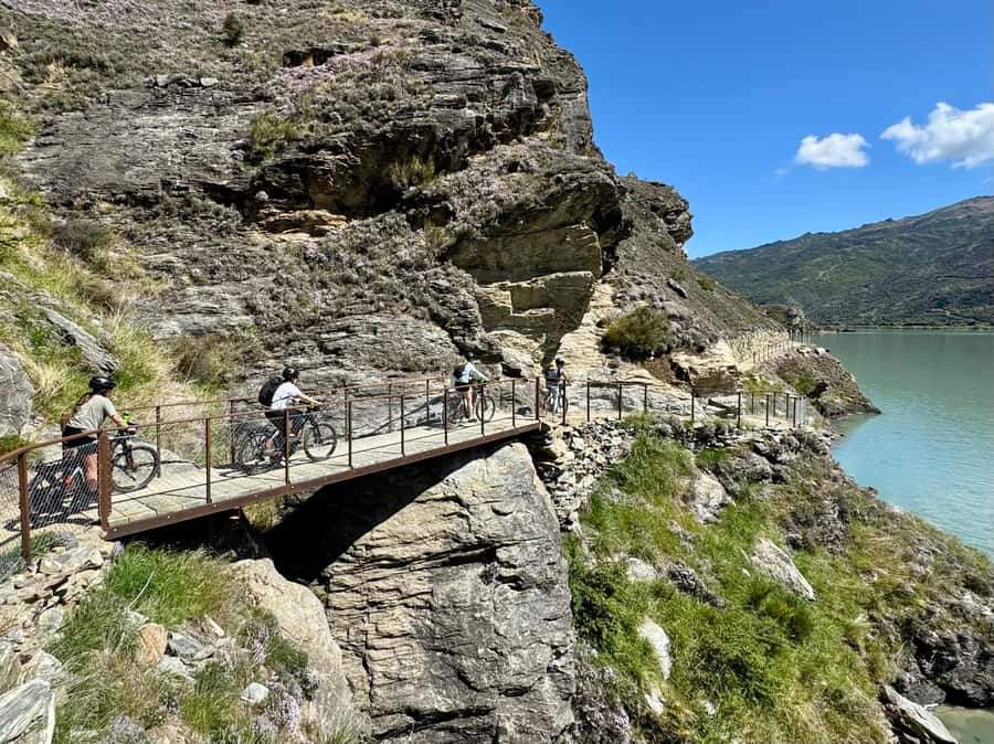 Lake Dunstan Discovery - on an eBike - Why the Clyde to Cromwell direction works so well
