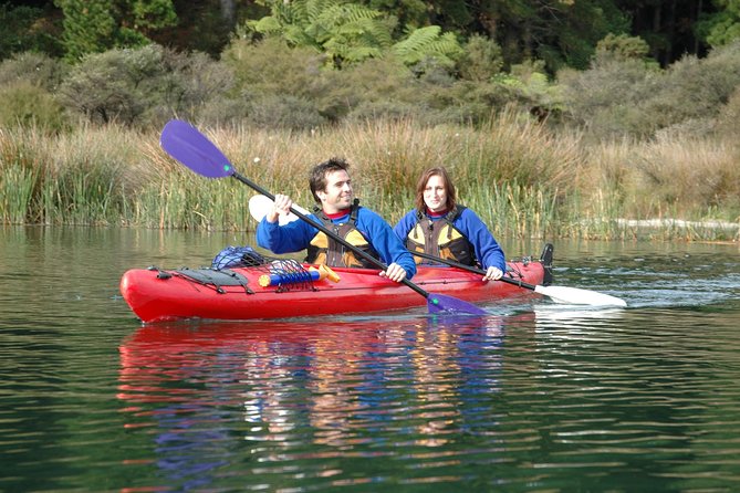 Lake Rotoiti Evening Kayak Tour including Hot Springs, Glowworm Caves and BBQ Dinner - Entering the glowworm and crayfish caves