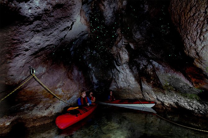 Lake Rotoiti Evening Kayak Tour including Hot Springs, Glowworm Caves and BBQ Dinner - From Rotorua pickup to the Lake Rotoiti launch