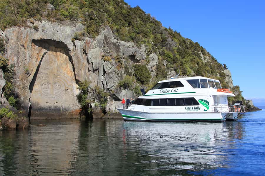Lake Taupo: Maori Rock Carvings 8.30 AM 1.5-Hour Cruise - Crossing the Turquoise Waters of Lake Taupo