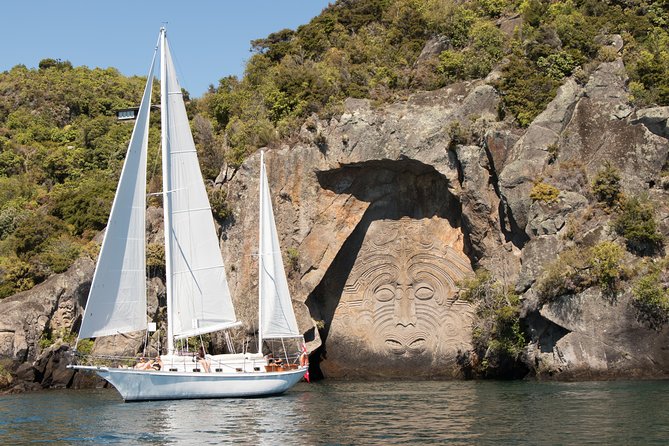 Lake Taupō Private Day Tour from Auckland to Māori Rock Carvings - Why this Auckland to Taupō day trip works