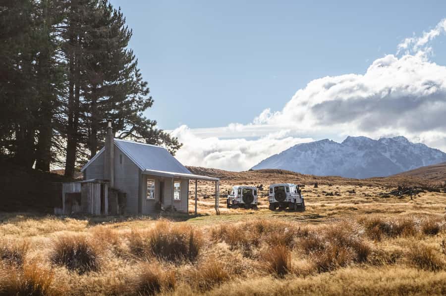 Lake Tekapo: Glaciers, Mountains, and Landscapes Scenic Tour - Private stations and the value of access