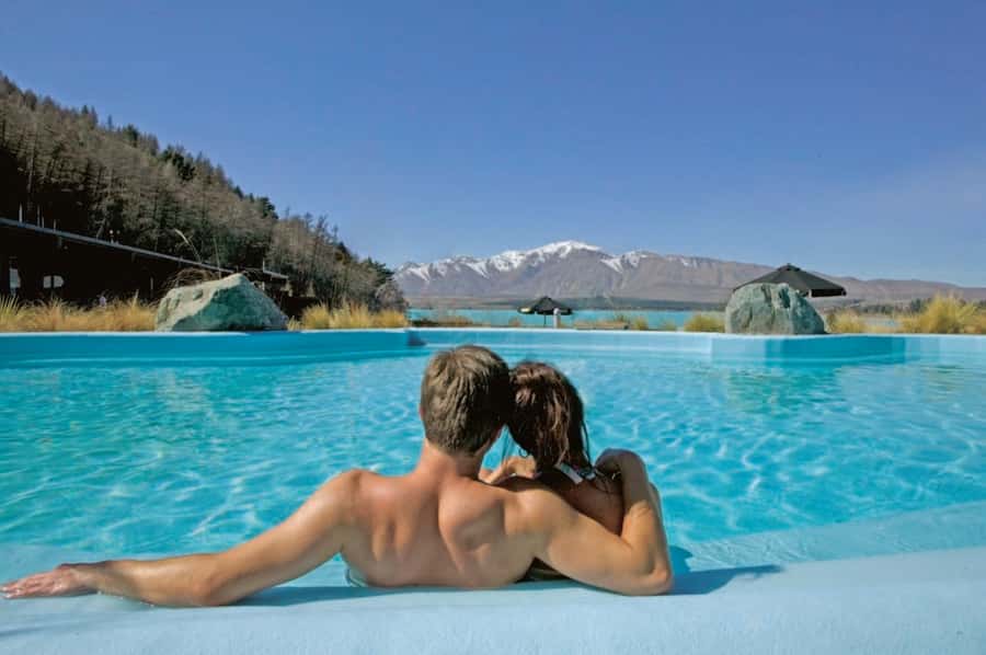 Lake Tekapo: Single Day Multiple Entry Pass for Hot Pools - Lake views, Two Thumb peaks, and changing light