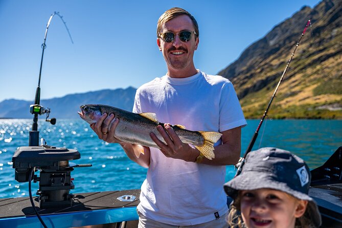 Lake Wānaka: 3 hour Fishing Adventure by Boat - Setting out from Lake Wānaka’s jetty