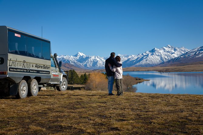 Lord of the Rings, Journey to Edoras Day Tour from Christchurch - Film stories, construction photos, and replica weapons