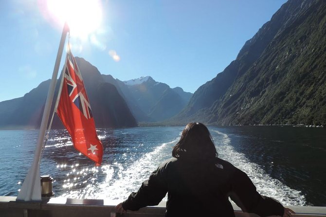 Luxury Milford Sound Coach and Scenic Cruise - Why the coach is the sensible choice from Queenstown