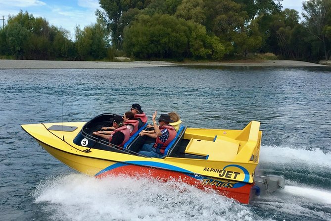 Lyttelton Shore Excursion: Christchurch Sightseeing with Jet Boating - Mona Vale Gardens and a gentler half hour