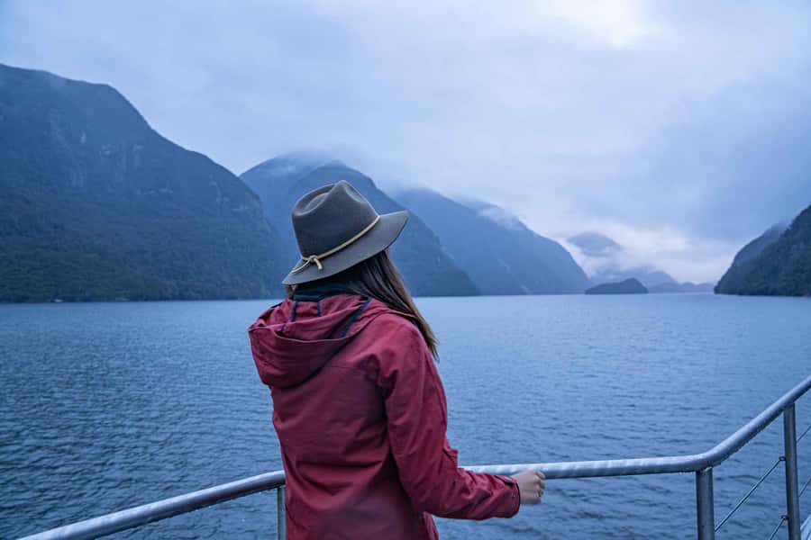 Manapouri: Doubtful Sound Overnight Cruise (2 Nights) - Waterfalls, wildlife, and the changing fjord