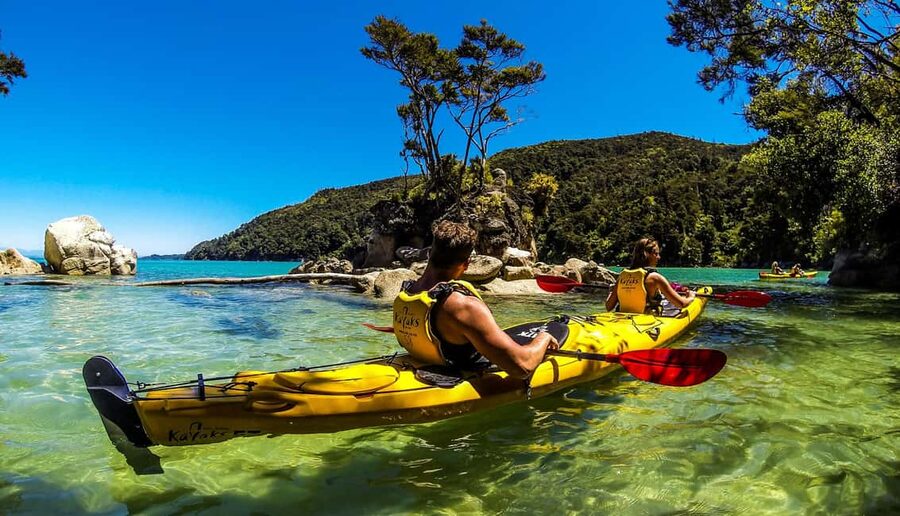 Marahau: Abel Tasman Kayaks Kayak and Walk - Lunch at Observation Beach