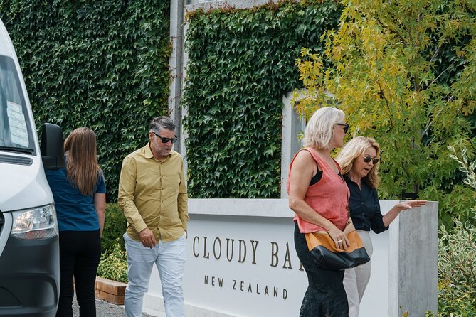 Marlborough Afternoon Wine Tour with Tastings - Why the small groups matter
