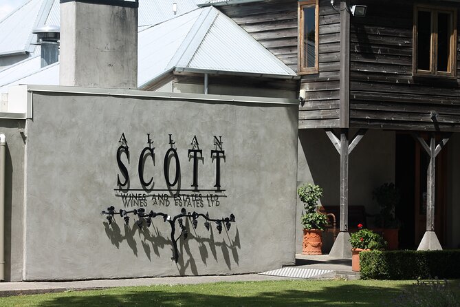 Marlborough Classic Wine Tasting Tour. - The optional Makana Confections stop