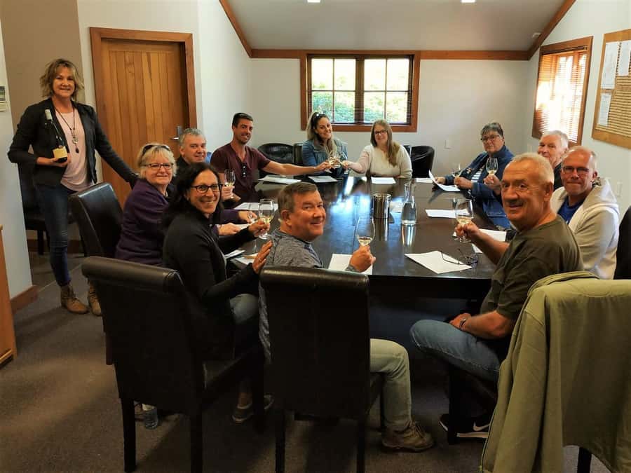 Marlborough: Half Day Blenheim Wine Tour - Eating & Sipping - Why the small van makes a difference
