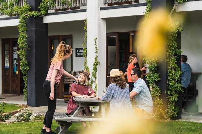 Marlborough Icons Tour - Wine tasting + Cruise - Guides who make the drive matter