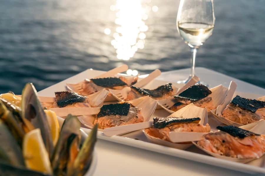 Marlborough Sounds: Greenshell Mussel Cruise - Boarding at Picton Town Wharf 6