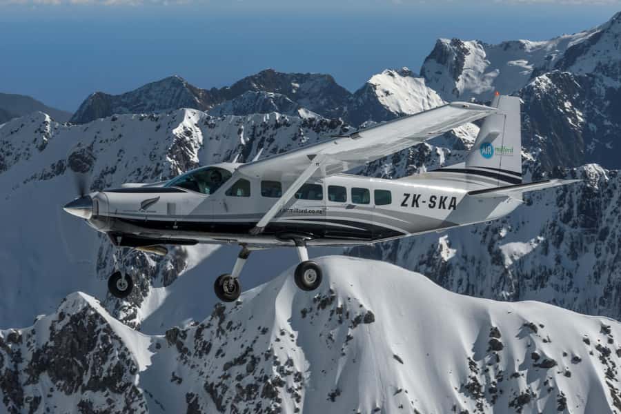 Milford Sound & Big 5 Glaciers Scenic Flight from Queenstown - Crossing the Southern Alps toward Mt Aspiring
