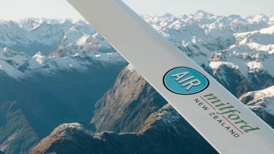 Milford Sound & Big 5 Glaciers Scenic Flight from Queenstown - How weather affects the experience