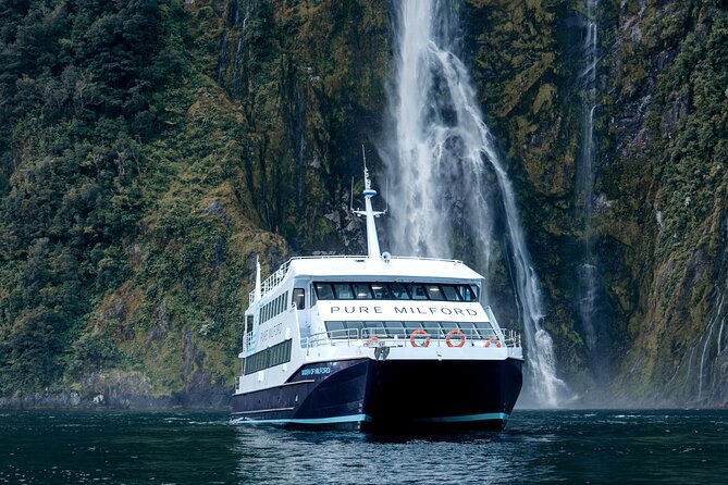 Milford Sound Cruise - The route from the terminal to the Tasman Sea