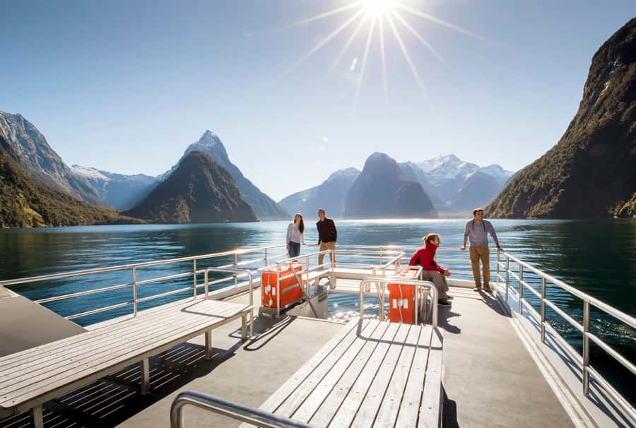 Milford Sound: Nature Cruise - Grand Views & Optional Lunch - Adding lunch to a long day