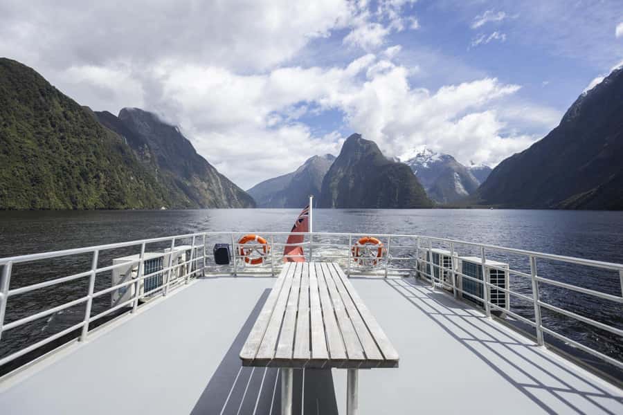 Milford Sound: Premium Small Group Cruise with Canape Lunch - What the $232 price buys you