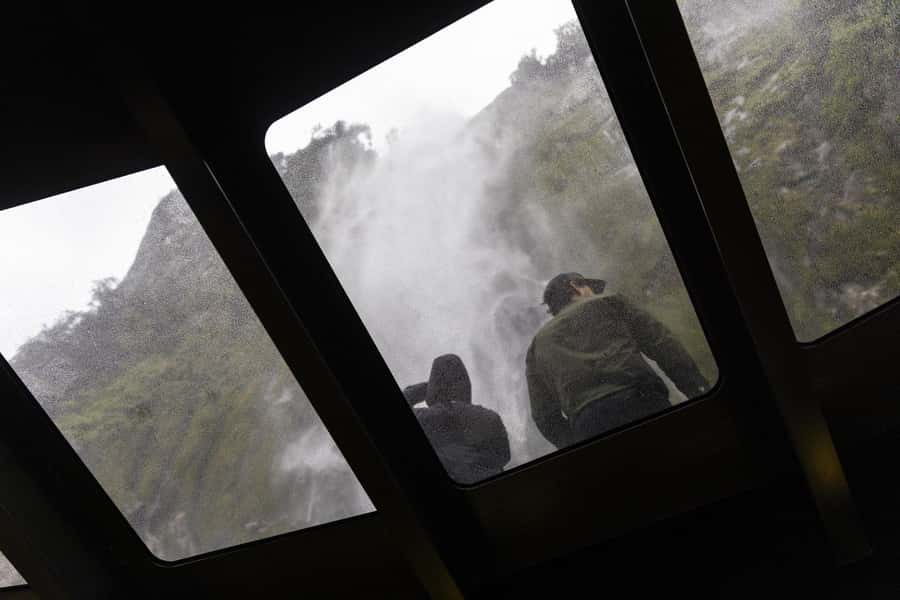Milford Sound: Premium Small Group Cruise with Canape Lunch - Should you book the MV Sinbad cruise?