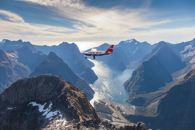 Milford Sound Small Group Tour from Queenstown with Scenic Flight - Lake Te Anau: A Calm First Stop