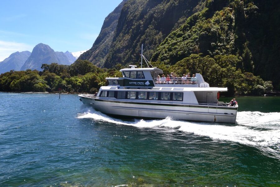 Milford Sound: Small-Group Tour from Te Anau - What you eat during the day