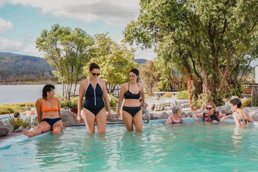 MITAI MAORI VILLAGE Night XP & Polynesian Spa from Auckland - Auckland to Rotorua by way of Tirau