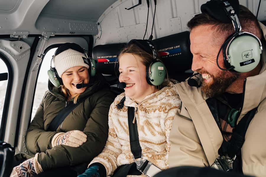 Mount Cook: 20-Minute Alpine Vista Helicopter Flight - Flying through the Ben Ohau mountain range