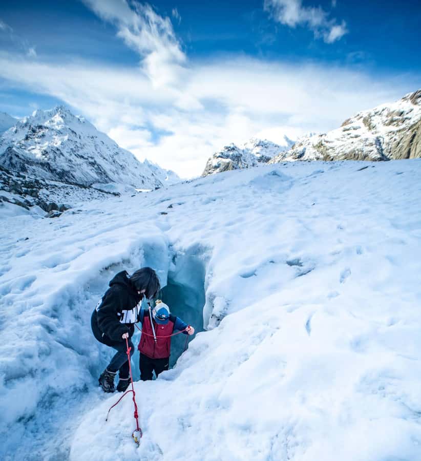 Mount Cook: 3 Hour Heli Hike to the Tasman Glacier - The 15-minute flight to the glacier