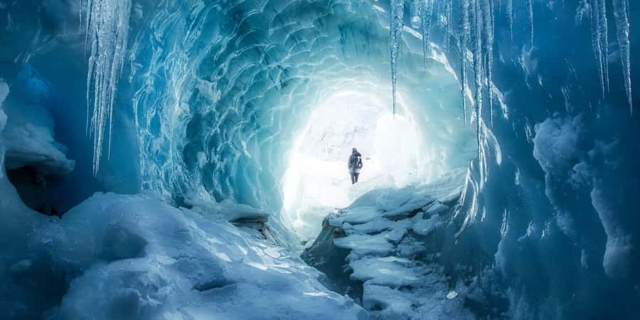 Mount Cook: 3-Hour Tasman Glacier Helicopter Ride and Hike - The first 15-minute flight to the ice