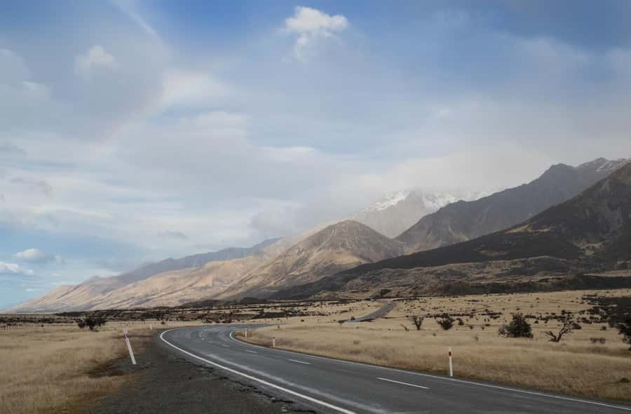 Mount Cook Day Tour from Christchurch - From Christchurch streets to the Canterbury Plains