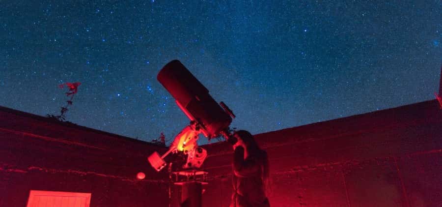 Mount Cook, Lake Pukaki: Billion Star Dining - A welcome drink in the wine cellar